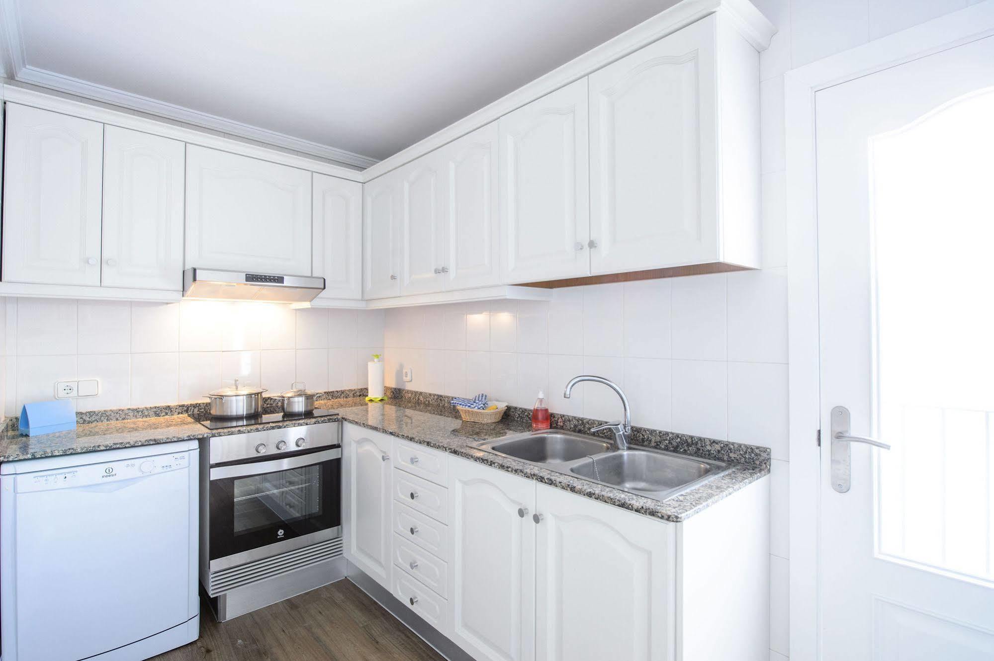 Lili Apartments Пуэтро де Соллер Экстерьер фото